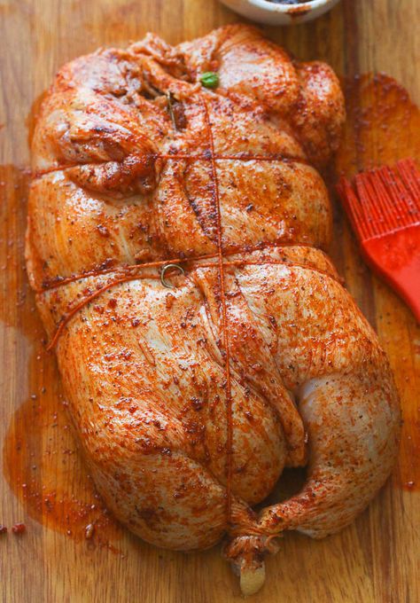 Deboned Chicken Chicken Ballotine Recipe, Deboned Turkey, Gross Food, Beef Steak Recipes, Whole Chicken Recipes, Turkey Breast Recipe, Stuffed Whole Chicken, Smoked Chicken, Whole Chicken