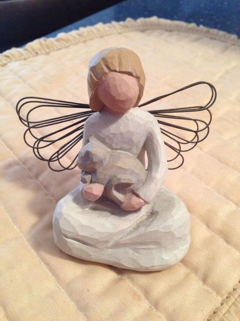 Willow Tree Statues, Willow Figurines, Angels Decor, Willow Tree Family, Willow Tree Figures, Willow Tree Nativity, Tree Angel, Willow Tree Angels, Willow Trees