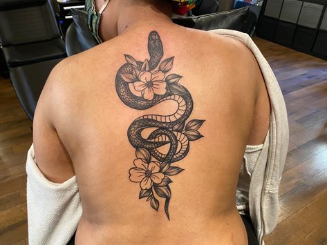 Ball Python Tattoos For Women, Snake And Flowers Tattoo Back, Diamond Back Snake Tattoo, Ball Python Tattoo, Snake Spine Tattoo, Snake And Flowers Tattoo, Back Tats, Awareness Tattoo, Spine Tattoo