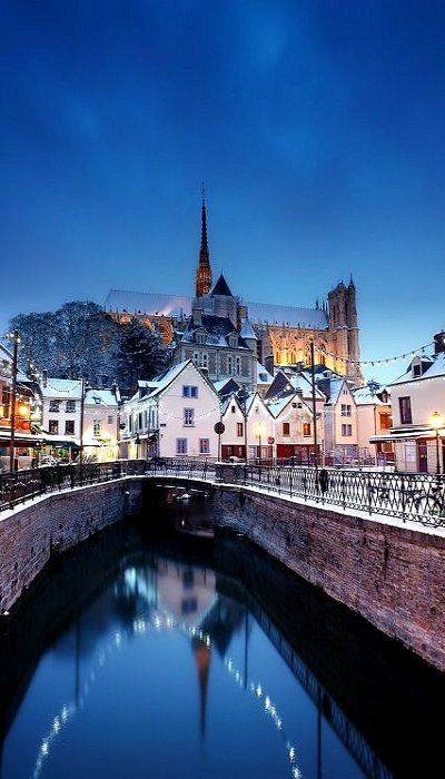 Winter in Amiens, France Vila Medieval, Amiens France, Ansel Adams, France Travel, Pretty Places, Oh The Places Youll Go, Dream Destinations, Places Around The World, Our Lady