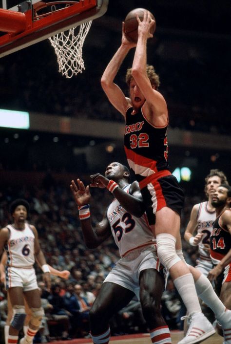 Bill Walton Portland Nba Highlights, Bill Walton, George Gervin, School Basketball, Father Time, Basketball Legends, Sports Photos, School Sports, Nba Players