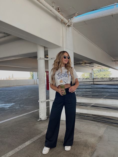 Graphic Tee And Trousers Outfit, Garage Pics Aesthetic, Cute Parking Garage Pictures, Trouser Outfit Casual, Garage Pictures Instagram, Parking Garage Photoshoot Night, Parking Garage Poses, Parking Garage Aesthetic, Parking Garage Pictures