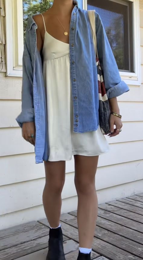 Long Island Outfits, Houndmouth Concert Outfit, France Nice Outfits, Blue Pants Summer Outfit, Noah Kahan Concert Outfit Fall, Jean Jacket With Dress Outfits, September Beach Outfit, Folk Concert Outfit Ideas, Fall East Coast Outfits