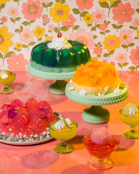 Jelly Product Photography, Jello Photography, Still Life Photography Creative Ideas, Retro Food Photography, Vintage Still Life Photography, Retro Tablescape, Food Art Direction, Surreal Food, Aesthetic Still Life Photography