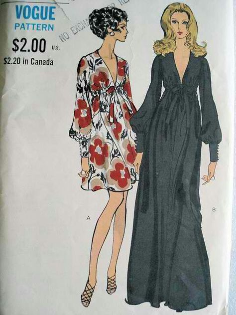 I would love to get my hands on this pattern! 70s Mode, New Dress Pattern, Cocktail Dress Patterns, Party Dress Patterns, Vogue Dress Patterns, Patron Vintage, Polynesian Tattoos, Vogue Vintage, 70s Maxi Dress