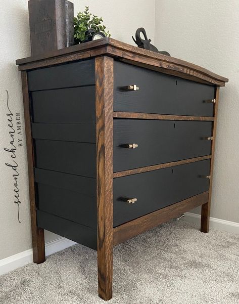 Nursery Black Dresser, Oversized Nightstand, Dresser 3 Drawer, Halloween Bedroom Aesthetic, Aesthetic Home Decor Ideas, Black Dresser, Halloween Bedroom, Small Dresser, 3 Drawer Dresser