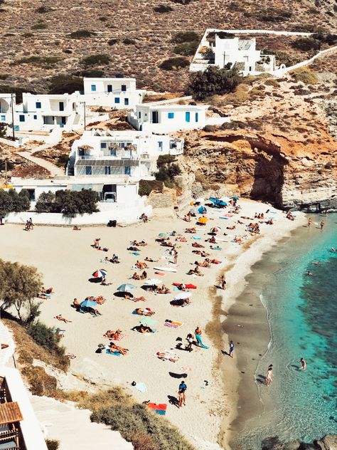 Vibrant Guide: Greece (Milos, Santorini, Folegandros, Mykonos) – VIBRANT & PURE Greece Milos, Santorini Grecia, Islands To Visit, Mykonos Town, Cheap Flight, Cheap Flight Tickets, Flight Tickets, Fairy Queen, Norway Travel