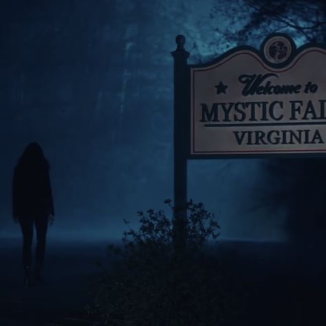 The Vampire Diaries Aesthetic, Tvdu Aesthetic, Mystic Falls Virginia, Vampire Diaries Aesthetic, Diaries Aesthetic, Tvd Aesthetic, Werewolf Aesthetic, I Was Feeling Epic, Tvd Dr