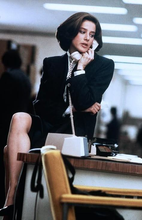 As Laura Kelly in "Legal Eagles." Hated the film but always love her. 2000 Magazine, Debra Winger, Winter Couture, An Officer And A Gentleman, Laura Kelly, Navy Pumps, Woman In Suit, 80s Women, Urban Cowboy