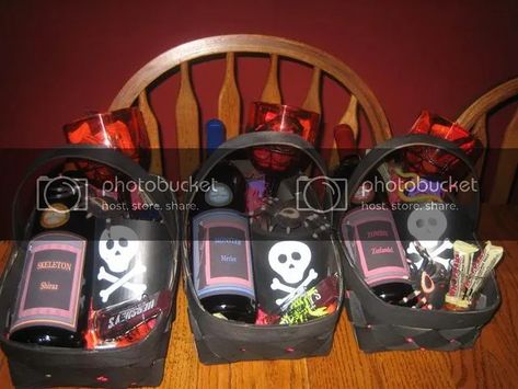 Halloween Party Costume Prizes, Prizes For Best Halloween Costume, Halloween Costume Contest Prize Ideas, Costume Party Prize Ideas, Prizes For Costume Contest, Halloween Costume Prizes For Adults, Costume Prizes For Adults, Best Costume Prize Ideas, Halloween Prize Ideas