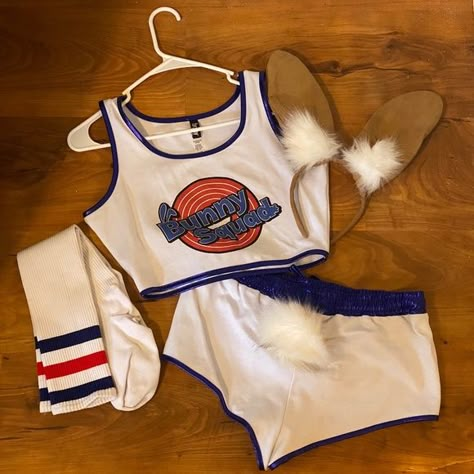 Lola Bunny Forplay Costume L/XL Size 5pc. Worn 1x for Halloween Cosplay Lola Space Jam Costume, Lola Bunny Halloween, Space Jam Costume, Bugs Bunny Costume, Lola Bunny Costume, Bunny Halloween Costume, Trio Halloween Costumes, Lola Bunny, Holloween Costume