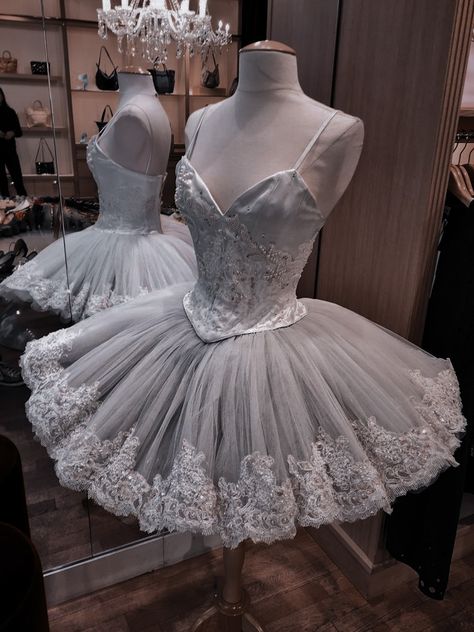 Party Tutu Dress In Balletcore Style, Balletcore Tulle Tutu Dress For Dance, Spring Balletcore Tutu Dress For Dance, Balletcore Tutu Dress, Balletcore Tulle Tutu Dress With Ruffles, Ballerina Wedding Dress, Ballerina Outfit, Ballerina Costume, Ballerina Dress