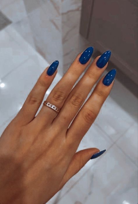 Blue Nails On Tan Skin, Plain Dark Nails, Nails For Tanned Skin, Nails For Tan Skin, Blue Coffin Nails, Dark Blue Nails, Navy Nails, Navy Blue Nails, Color For Nails