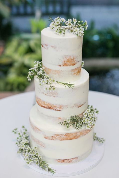 White naked cake for spring wedding. White wax flower accents. Events by Karin's flowers. @KristenGardnerPhotography White Waxflower, White Wax Flower, Rustic Spring Wedding, Spring Wedding Cake, Destination Wedding Ideas, Wax Flower, Floral Wedding Cake, Dream Wedding Cake, Spring Cake