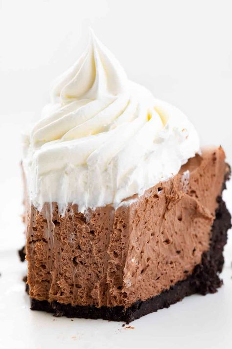 Irish Cream Pie, Chocolate Beer Cake, Irish Cream Desserts, Oreo Pie Crust, Irish Cream Recipe, Creamy Chocolate Cheesecake, Oreo Pie, Baileys Recipes, Oreo Cookie Crust