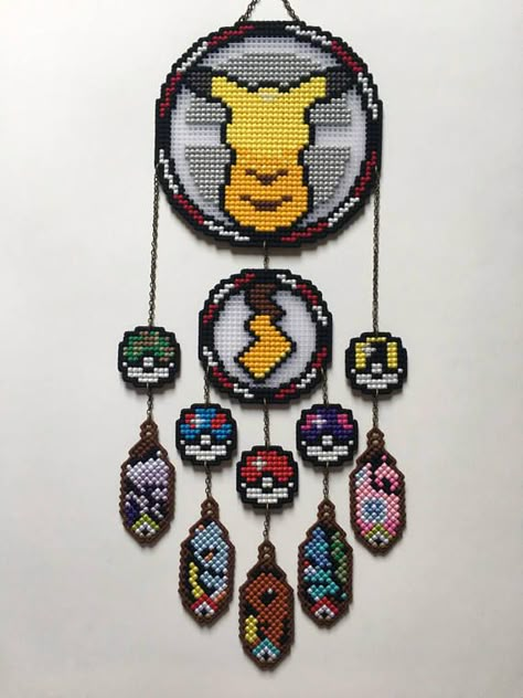 Cross Stitch Pokemon, Double Dreamcatcher, Stitch Pokemon, First Home Decor, Pokemon Perler, Pokemon Bead, Arte Nerd, Pokemon Perler Beads, Easy Perler Beads Ideas