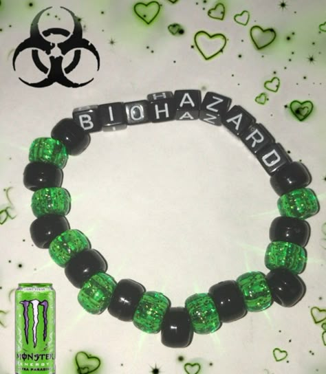 Goth Bracelets Diy, Goth Kandi Bracelets, Funny Kandi Bracelets Sayings, Kandi Bracelets Scene, Scene Kid Bracelets, Grunge Kandi, Emo Kandi Bracelets, Kandi Ideas Bracelets, Kandi Phrases