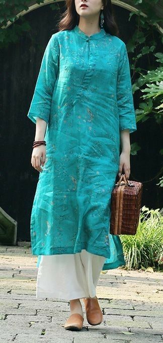 Linen Kurta Designs For Women, Linen Kurti Design, Kurta Designs For Women, Linen Kurti, Ellie Saab, Simple Kurti Designs, Salwar Designs, Kurta Neck Design, Cotton Kurti Designs