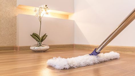 The Easiest Ways to Keep Your Floors Clean Cleaning Laminate Wood Floors, Best Hardwood Floor Cleaner, Homemade Wood Floor Cleaner, Wood Floor Care, Cleaning Wooden Floors, Mopping Hardwood Floors, Diy Hardwood Floors, Mop Wood Floors, Wood Floor Cleaner