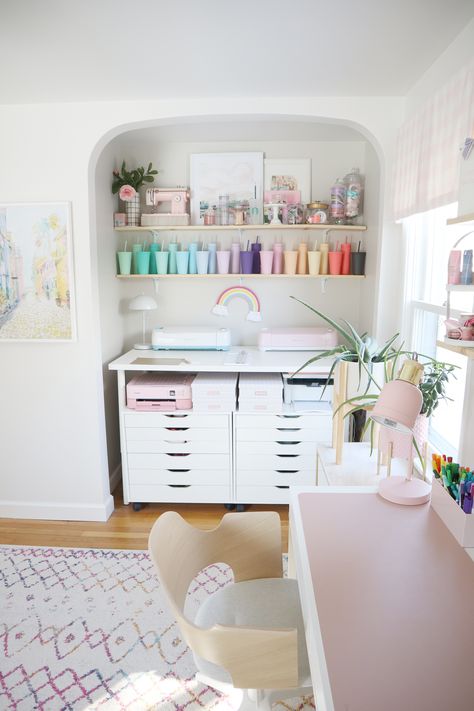 Office Craft Room Combo, Alex Drawers, Room Nook, Ikea Craft Room, Ikea Crafts, Ikea Alex, Dream Craft Room, Craft Room Design, Craft Room Decor