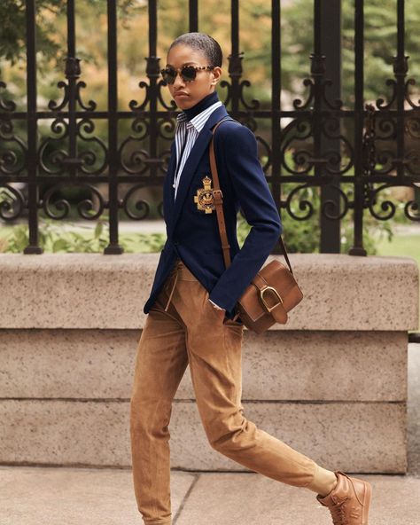 Ralph Lauren on Instagram: “#RLCollection Pre-Spring 2022. Timeless design, fine craftsmanship, and heritage traditions: iconic #RalphLauren style makes its mark in…” Polo Blazer Outfits For Women, Polo Ralph Lauren Women Outfits 2023, Ralph Lauren Outfits Women Casual Classy, Ralph Lauren Winter Outfits, Ralph Lauren Summer Style, Ralph Lauren Style Classy, Ralph Lauren Women Outfits, Ralph Lauren Fall Winter 2022, Ralph Lauren 2022