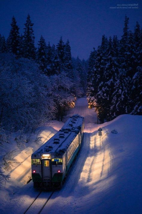 train, Night, Winter Wallpapers HD / Desktop and Mobile ... Winter Desktop Background, Winter Wallpaper Hd, Ornaments Wreath, Elf Reindeer, Train Wallpaper, Winter Szenen, Night Train, Christmas Train, Winter Wallpaper