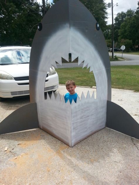 Jaws!!! Cardboard shark. Hubby is awesome! Shark Photo Prop, Face In The Hole Board, Cardboard Shark, Shark Week Party, Scuba Vbs, Shark Themed Birthday Party, Decoration Vitrine, Baby Shark Birthday, Ocean Birthday