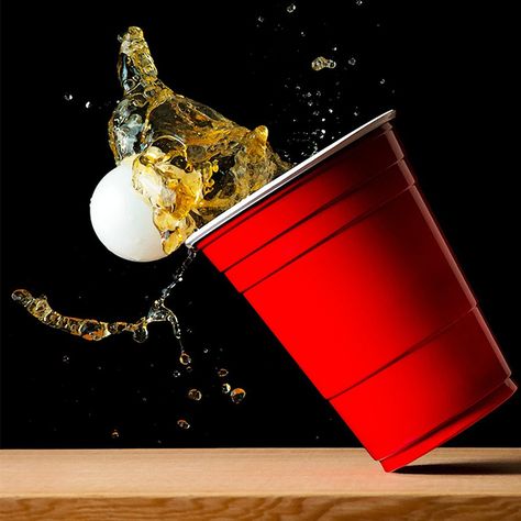 The Do's And Don'ts Of Partying Red Cup Party, Beer Pong Cups, International Beer Day, Light Drinks, Pong Game, Plastic Party Cups, American Party, Red Cup, American Beer