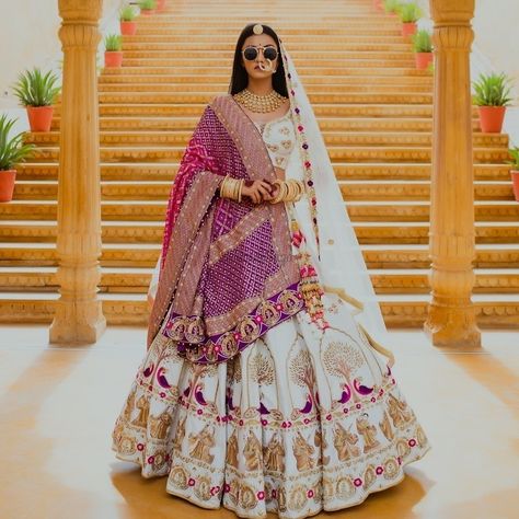 shadi clothes White Bridal Lehenga, शादी की तस्वीरें, Bollywood Bridal, Latest Bridal Lehenga, Bandhani Dress, Wedding Lehenga Designs, Indian Bride Outfits, Bridal Lehenga Collection, Designer Bridal Lehenga