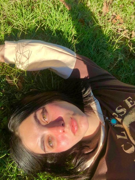 Sun Pictures Selfies, Parque Aesthetic, Sunkissed Selfie, Green Eyes Aesthetic, Ig Username, Oregon Aesthetic, Nature Selfie, Nicole Johnson, Eyes Aesthetic