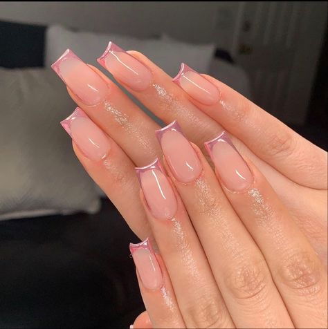 Acrylic Nails For Light Skin Color, Nails Inspiration Classy Short, White And Chrome French Tip Nails, Sunday Fun Day Outfits, Mettalic Nails French, Chromatic French Nails, Square Mid Length Nails, French Tip Natural Nails With Design, Box Tip Nails