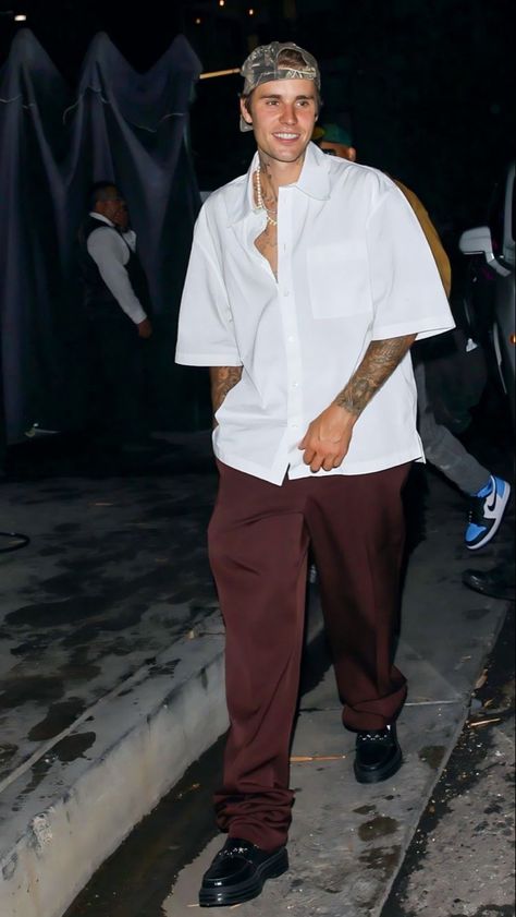 Sick Fits, Justin Bieber Style, Bieber Fever, Mens Smart Casual Outfits, Hype Clothing, Street Fashion Men Streetwear, Mens Outfit Inspiration, Mens Fashion Streetwear, Cool Outfits For Men