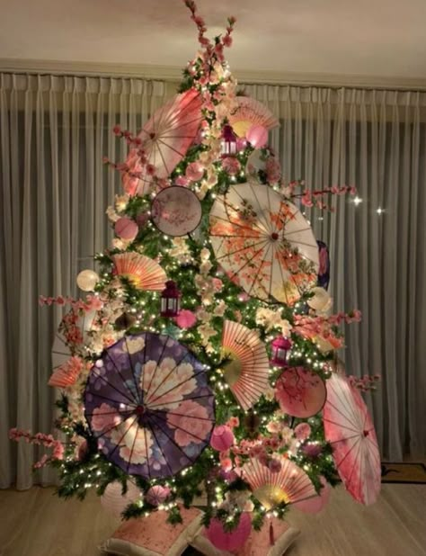 Asian Inspired Christmas Tree, Asian Theme Christmas Tree, Asian Christmas Tree, Korean Christmas Tree, Chinese Christmas Tree, Japanese Christmas Tree, Asian Christmas Decorations, Japanese Christmas Decorations, Anime Christmas Tree