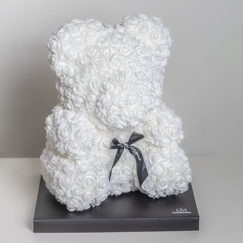 Big White Teddy Bear, Gf Proposal, Roses Teddy Bear, Bear Roses, Flower Teddy Bear, University Bedroom, Men Romantic, Rose Teddy Bear, Puppy Flowers