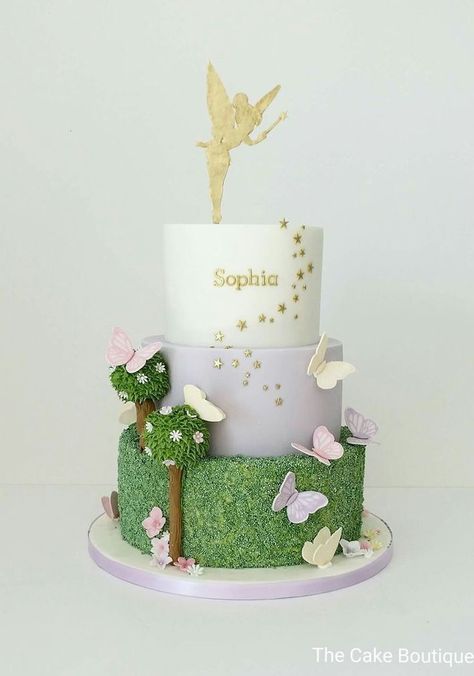 Fairy butterflies enchanted forest woodland cake Fairy Garden Birthday Cake, Tinkerbell Birthday Cakes, Fairy Garden Cake, Baby Shower Cupcakes For Girls, 4de Verjaardag, Rodjendanske Torte, Fairy Birthday Cake, Tinkerbell Birthday, Tinkerbell Cake