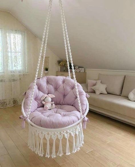 Hanging Chair Living Room, Bedroom Hanging Chair, Patio Hanging Chair, Deco Violet, Bedroom Swing, Diy Hanging Chair, Chairs Unique, Room Swing, Indoor Swing Chair