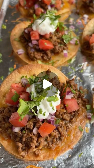 BEEF TOSTADAS 🌮  Via: @brooklynsbites  Dinner for 2 done in 25 minutes, these Beef Tostadas make for the perfect weeknight dinner! �... | Instagram Bon Appetit Recipes, Beef Tostadas, Street Taco, Bon Appetite Recipes, Mexican Beef, Dinner For 2, Street Tacos, Cheese Topping, Taco Night