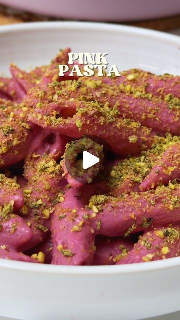 Raw Pistachios, Plant Based Cookbook, Nutritional Yeast, Veg Recipes, Delicious Vegan Recipes, Workout Food, Easy Dinner, New Recipes, Meal Planning