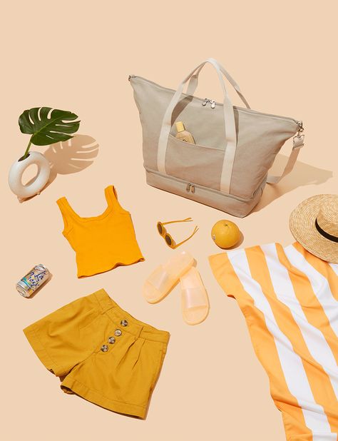 Flat Lay Photography Fashion, Gif Fashion, Flatlay Clothes, Stop Motion Photography, Fashion Illustration Face, Motion Photography, Chose Outfit, Flat Lay Photography, Clothing Photography