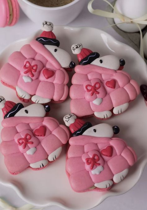 Snoopy Cookies, Random Idea, Pink Food, Food Sweet, Pink Foods, Cookie Inspiration, Sweet Snacks Recipes, Cute Birthday Cakes, Cookie Ideas