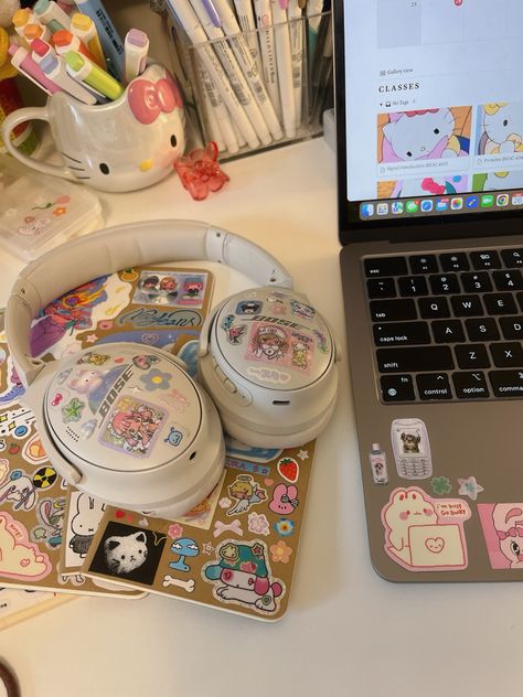 #sticker #stickers #y2kaesthetic #deco #deskgoals #headphones #cutestationery #stationery #y2k y2kaesthetic #deco #deskgoals #headphones #cutestationery #stationery #y2k Headphone Deco, Desk Goals, Cute Stationery, Y2k Aesthetic, Headphones, Garage, Stationery, Bedroom, Quick Saves