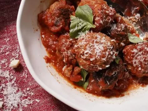 Classic Meatballs with Tomato Sauce Classic Meatballs With Tomato Sauce Geoffrey Zakarian, Classic Meatballs With Tomato Sauce Food Network, Geoffrey Zakarian Meatballs, Food Network Meatballs, Geoffrey Zakarian Recipes, Eggs Tomato Sauce, Meatballs With Tomato Sauce, Classic Meatballs, German Party