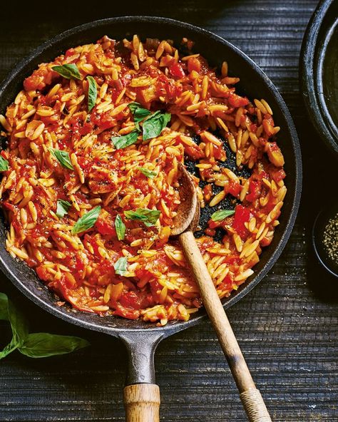 Orzo with roasted veg sauce - delicious. magazine Risotto Recipes Vegetarian, Rice Risotto Recipes, Orzo Rice, Delicious Magazine Recipes, Vegetarian Risotto, Orzo Pasta Recipes, Main Course Ideas, Tomato Pasta Recipe, Romantic Breakfast