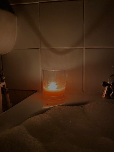 Candle Bath Aesthetic, Tub Aesthetic, Bath Tub Aesthetic, Bath Aesthetic, Healing Candles, Candle Bath, Ideal Life, Bath Candles, Bath Tub