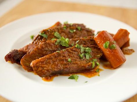 Pork Brisket, Ree Drummond Recipes, Braised Brisket, Brisket Recipes, Dutch Oven Recipes, Braised Beef, Ree Drummond, Beef Dinner, Beef Brisket