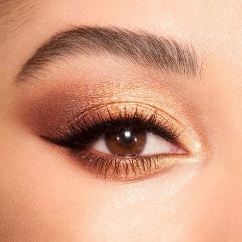 Gold Smokey Eyeshadow for Summer Luxury Palette, Copper Eyeshadow, Gold Smokey Eye, Make Up Gold, Maquillage On Fleek, Gold Makeup Looks, Wedding Eye Makeup, Gold Eye Makeup, Makeup Images