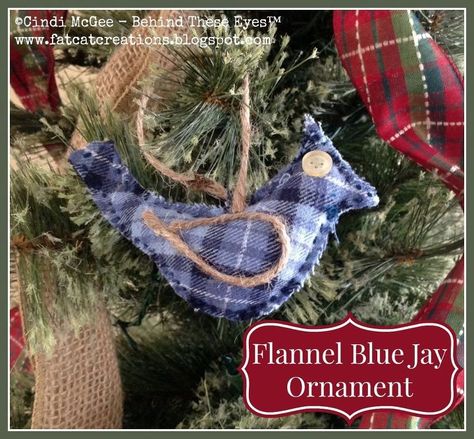 Flannel Shirt Upcycle, Flannel Crafts, Flannel Projects, Jay Christmas, Memorial Crafts, Diy Plaid, Memory Ornaments, Diy Snowman Ornaments, Plaid Diy