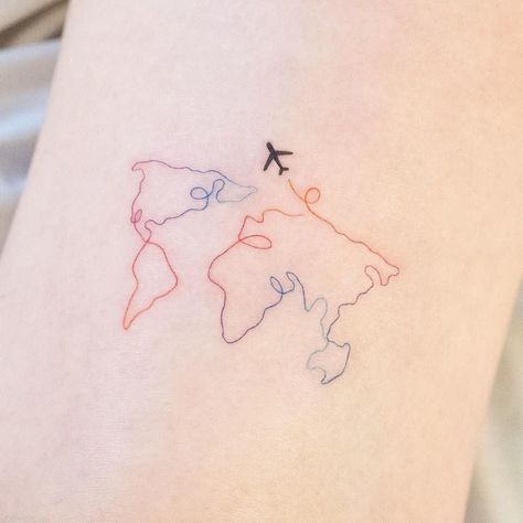 Aviation Tattoo, Pilot Tattoo, Circular Tattoo, Plane Tattoo, Map Tattoo, One Line Tattoo, Crazy Tattoos, Airplane Tattoos, Ear Tattoo Ideas