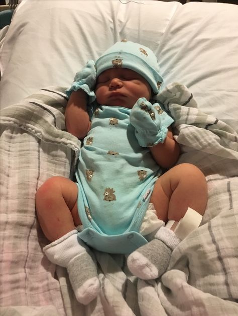 Baby Fever Boys, Newborn Black Babies, Cute Mixed Babies, Baby Tumblr, Baby Boy Pictures, Cute Black Babies, Baby Momma, Newborn Baby Dolls, Foto Baby