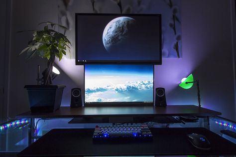 I love this view. Gamer Room Diy, Ultimate Gaming Setup, Monitor Setup, Gaming Desk Setup, Computer Desk Setup, Desk Setups, Pc Gaming Setup, Gaming Setups, Desktop Setup